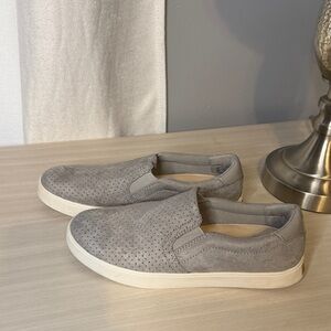 Dr Scholls Gray Slip-On women’s size 6 Shoes